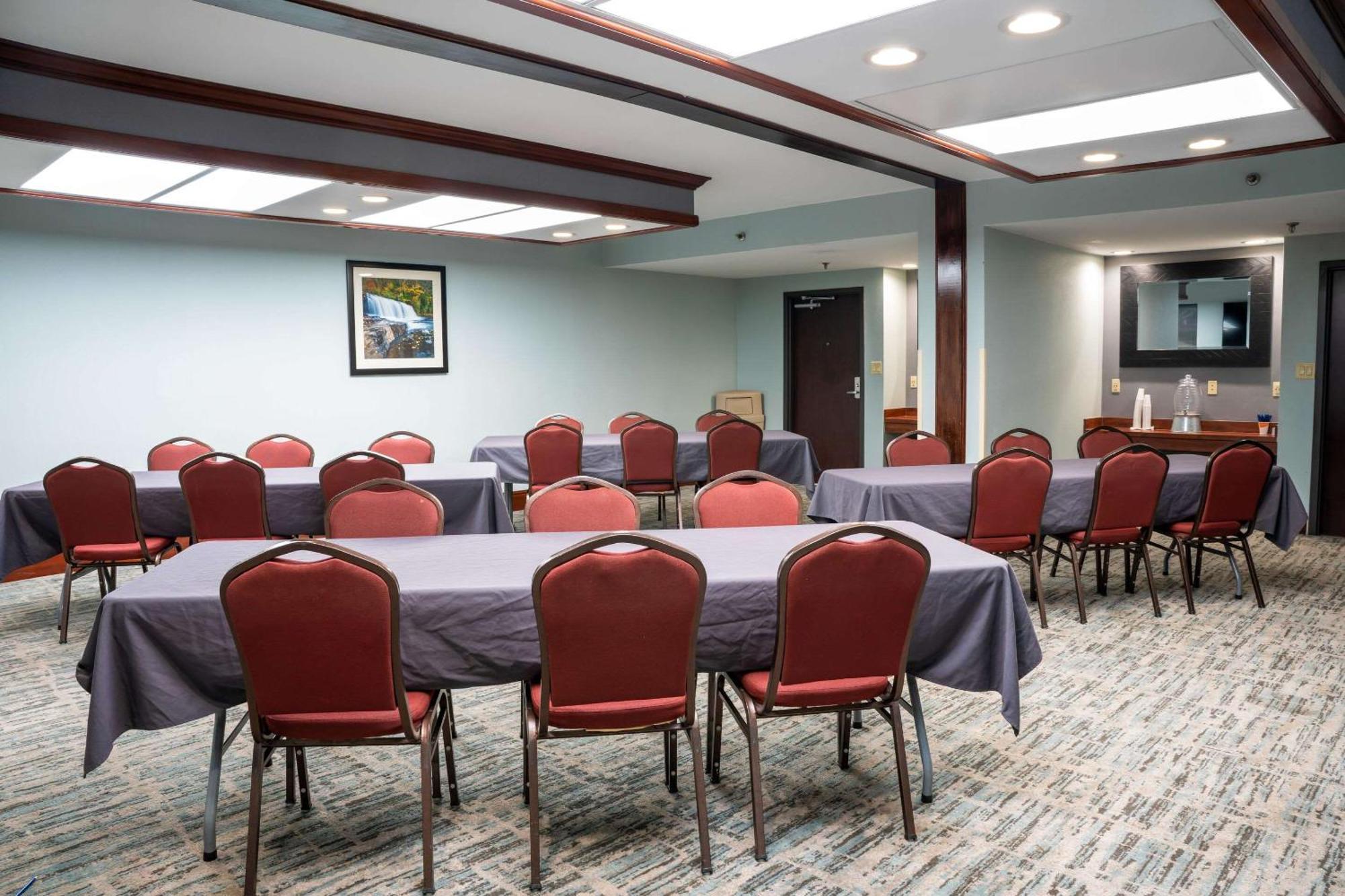 Comfort Suites Outlet Center Asheville Zewnętrze zdjęcie