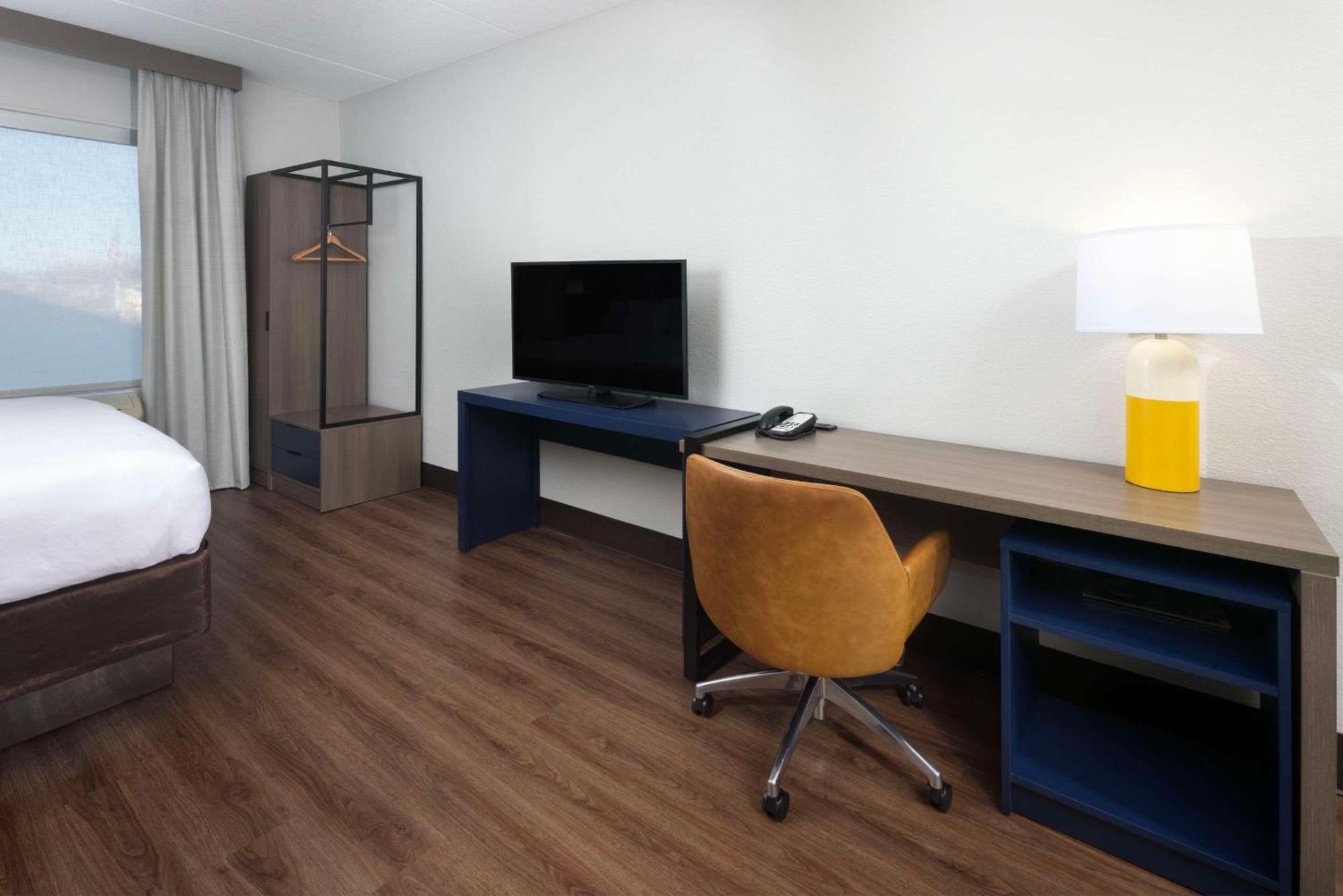 Comfort Suites Outlet Center Asheville Zewnętrze zdjęcie
